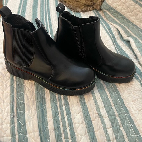 Sophia Taylor Shoes - Black Ankle Boots